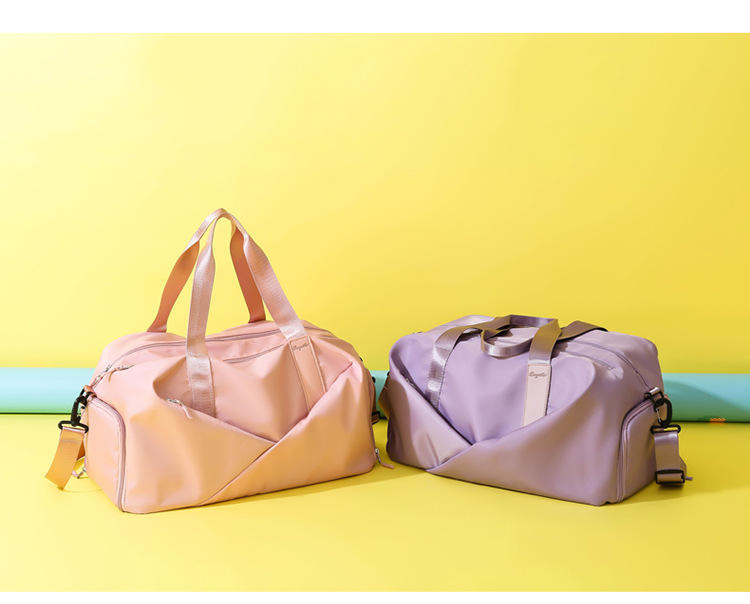 カスタムロゴピンクジムバッグ女性防水ファッションダッフルトートバッグ荷物ダッフルトラベルバッグ